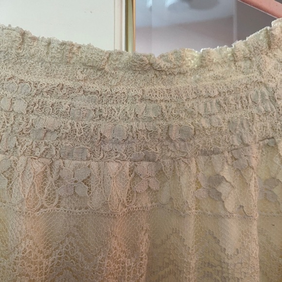 Band of Gypsies Lace Mini Dress Size 10 Smocked Off Shoulder Long Sleeve Ivory - Picture 5 of 8